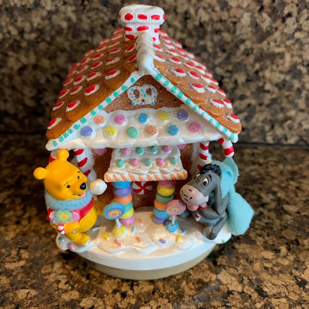 Pooh Bear Holiday Candle Topper